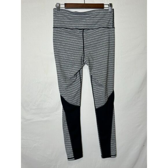 Carly Jean Womens Activewear Sedona Black/White Stripe Full Length Leggings SZ S - Picture 3 of 3